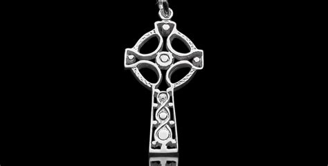 Welsh Design Celtic Cross In Sterling Silver Lc060878 Ernestgbrooks