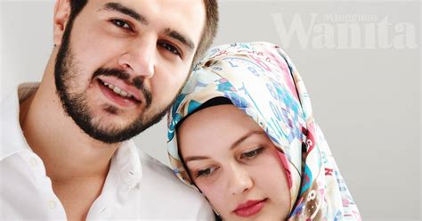 Misal bilangan bilangan itu adalah a dan b, dan dimisalkan a = b + 1 (satu bilangan lebih 1 daripada yang lain). Isteri Kena Tahu Beza Antara NAFKAH Dan DUIT POKET ...