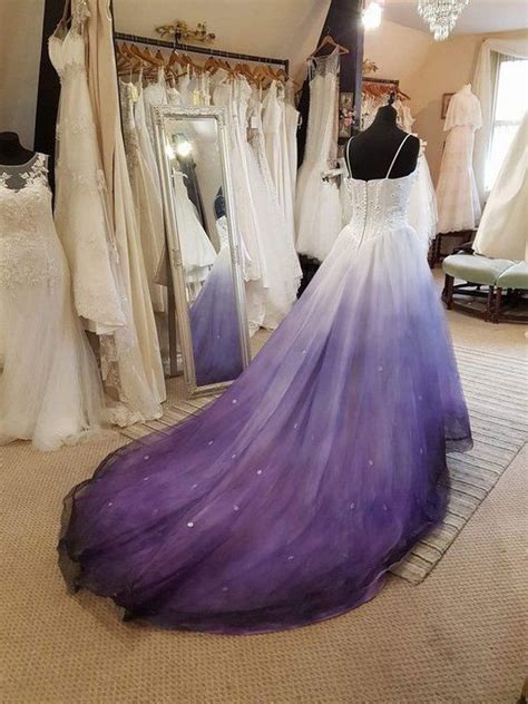 How About An Elegant Purple Themed Wedding