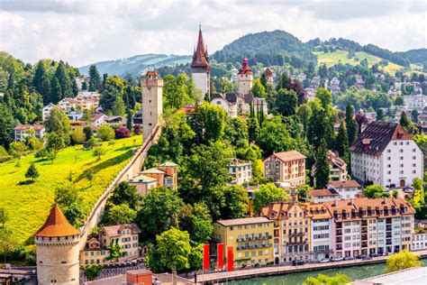 25 Breathtakingly Places To Visit In Switzerland