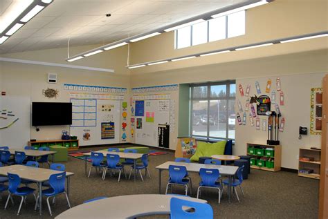 Modular Kindergarten Building Replaces Portable Classrooms