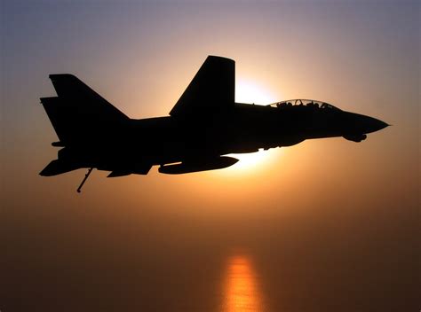 F 14 Tomcat Military Aircraft Wallpapers Hd Desktop And Mobile