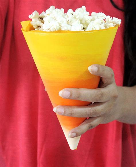 Diy Popcorn Cone Holder Diyqg