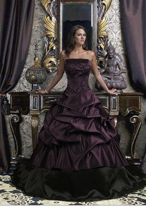 High Quality 2015 Gothic Ball Gown Actual Image Strapless Applique