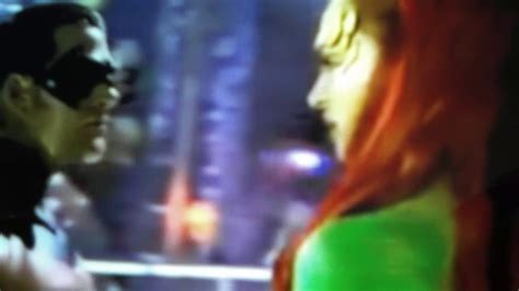 Poison Ivy And Robin Romatic Kissing Youtube