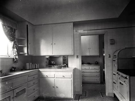 See more ideas about 1930 kitchen, vintage kitchen, retro kitchen. wallace neff kitchen 1930 | Vintage kitchen, Old fashioned kitchen, Kitchen design