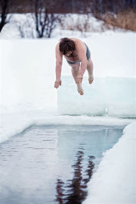 Jump Into Ice Water Песни Зима