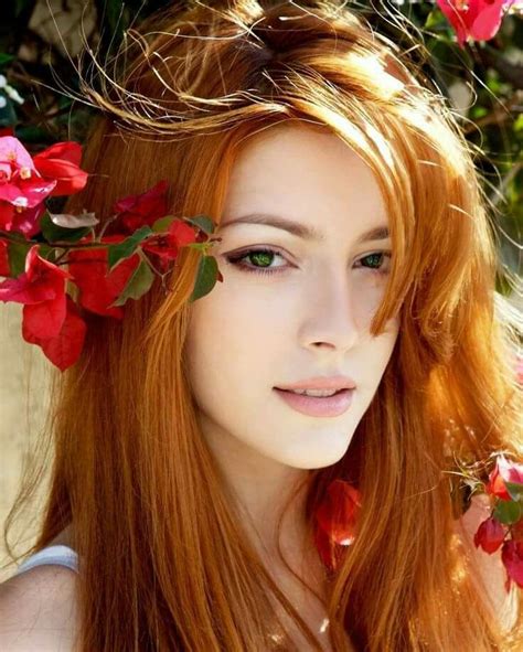 Pin By Linda Shanes On Red Heads Beautiful Red Hair Red Haired Beauty Red Hair Woman