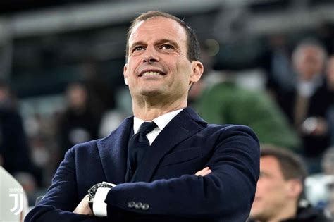 The site lists all clubs he coached and all clubs he played for. Leonardo quer Massimiliano Allegri no PSG