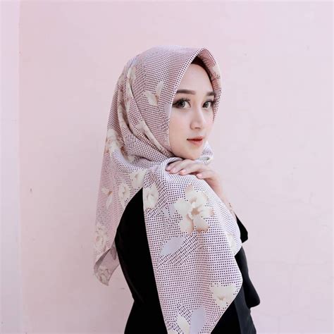 Rini Anggiani Di Instagram Hijab Cantik Dari Mayliaid🌼 Tempatnya Hijab Dengan Motif Limited