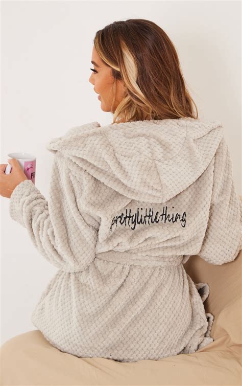 Prettylittlething Light Grey Textured Fluffy Dressing Gown