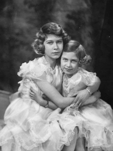 Voir plus d'idées sur le thème reine elisabeth 2, reine, royauté. Pin on Royals Britain UK