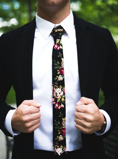 Skinny Floral Tie Skinny Floral Tie Floral Tie Mens Fashion Trends
