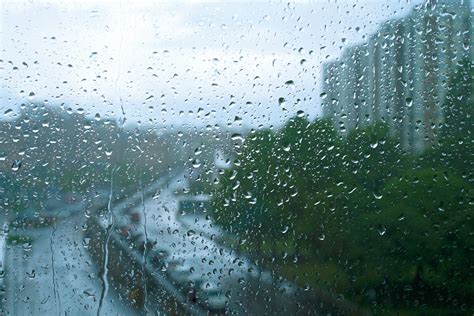 Rain On A Window 4k Ultra Hd Wallpaper Background Image 4240x2832