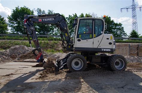 Neue Terex Baggergeneration StÄrker Sauberer Effizienter