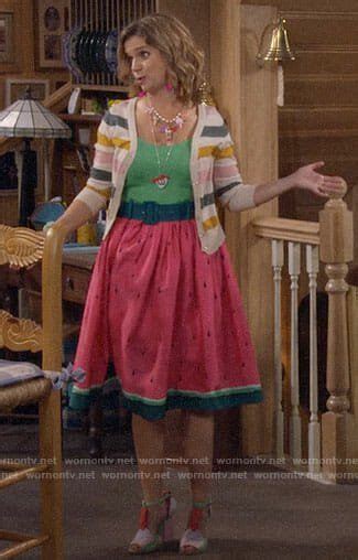 Fuller House Outfits For Ep 3x15 Soul Sisters Wornontv House