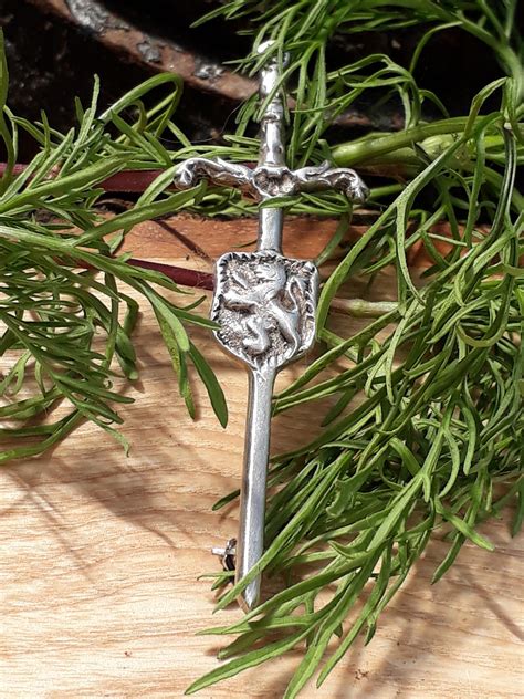 Robert Allison And Son Sterling Silver Scottish Sword And Shield Kilt Pin
