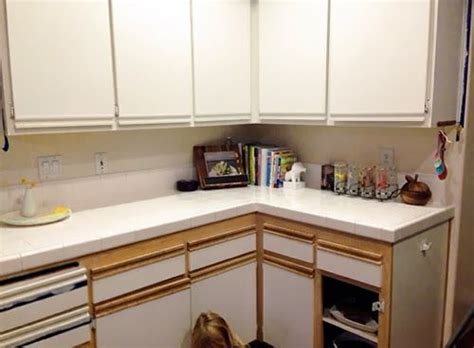 This is a different melamine than the one chemists talk about. let's die friends: Easy Kitchen Cabinet Makeover | Kitchen ...