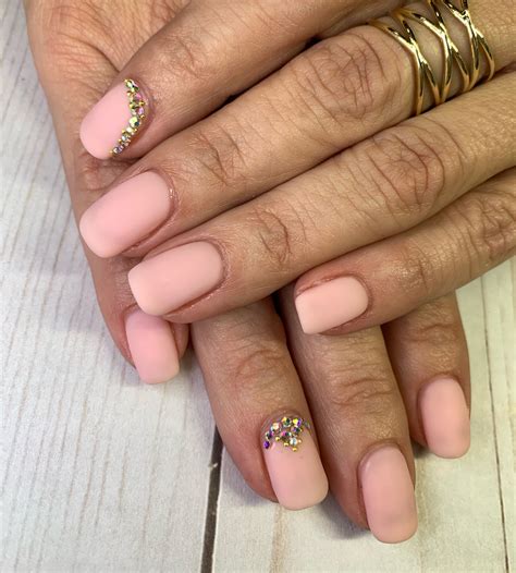 Pin On Nude Nails Inspo