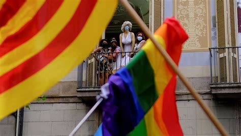 gobierno de españa aprueba la ley trans que permitirá la autodeterminación de género hch tv