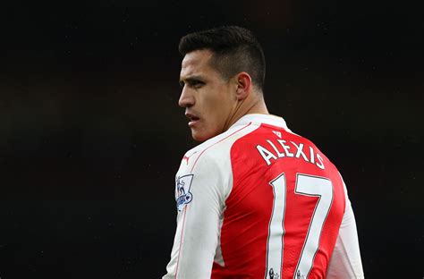 150 milyon euro bayern münih alexis sanchez'den vazgeçti. Arsenal: 5 Reasons Alexis Sanchez Is Staying Put