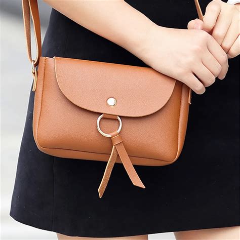2017 Summer Small Flap Bags Tassel Women Messenger Bags Pu Leather