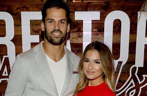 The Two Netflix Shows Eric Decker And Jessie James Are Binging Aol