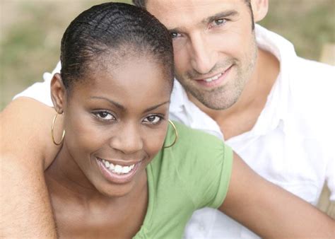 17 Essential Notes For White Guys Dating Black Girls Blog