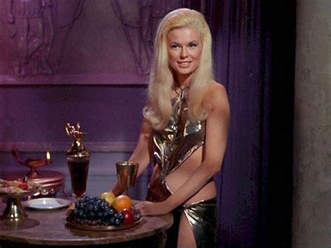 top 35 sexiest star trek female characters of all time