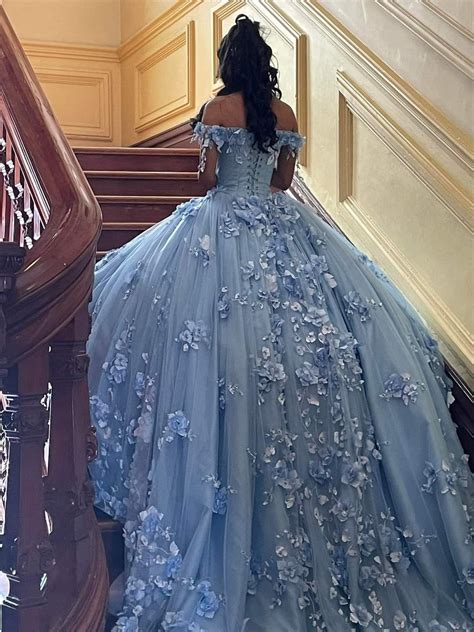 Pin By Isabel Draiman On Xv Azul Varios Quince Dresses Pretty