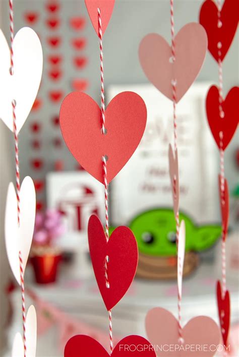 Easy Valentine Craft Paper Heart Garland With Cricut