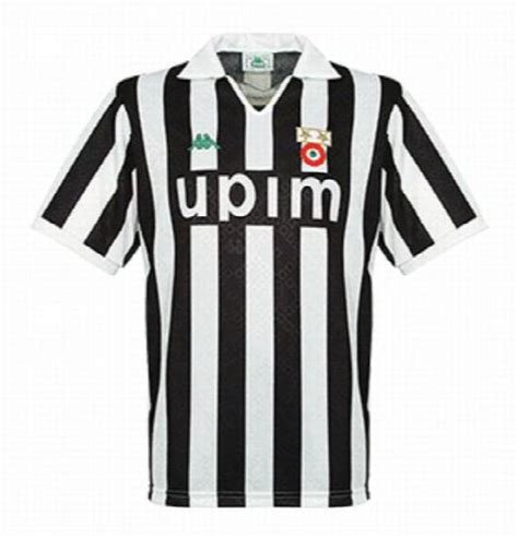 This pack contains the real kits for uc sampdoria for 2016/17 season. Sampdoria 1989-90 Home Kit