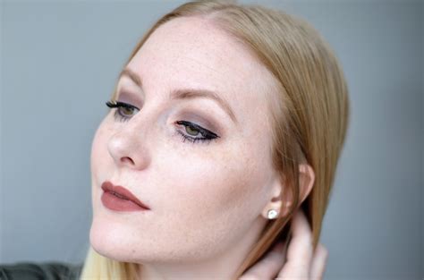 Vancouver Vogue The Monochromatic Fall Makeup Look