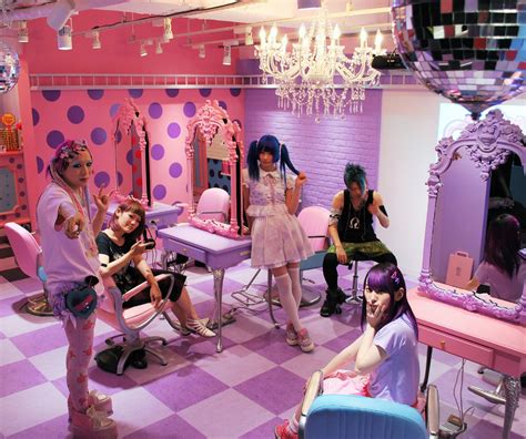 Japan Pink Salon