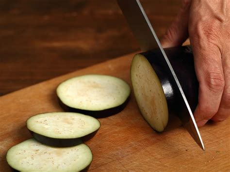 Foods That You Probably Dont Know How To Slice Or Cut