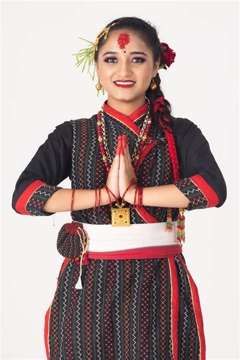 A Traditional Newari Girl Doing Namaste And Celebrating Dashain Festival Photos Nepal