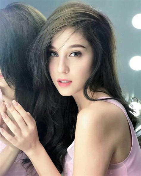ปักพินในบอร์ด Thai Actresssingermodel