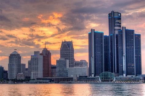 Photographing The Detroit Michigan Skyline