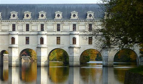 Living The Life In Saint Aignan Autumn Leaves At Chenonceau