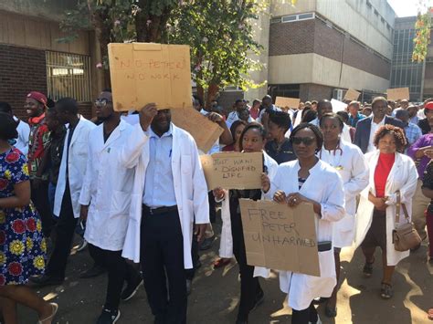 Zimbabwe Doctors Salaries Pegged Between 8 000 And 11 000 Business Daily News Zimbabwe