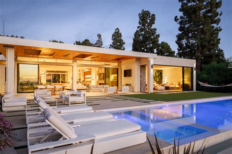 Contemporary New Build In Beverly Hills Trousdale Estates Neighborhood