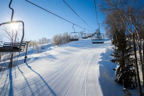 The 7 Best Midwest Ski Resorts 202223