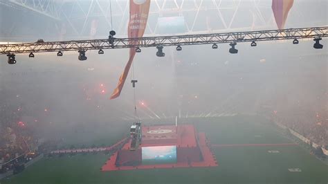 Galatasaray stadında fener ağlama tirbünden YouTube