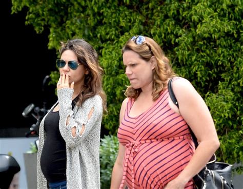 Comfy Shopper From Mila Kunis Pregnancy Style E News