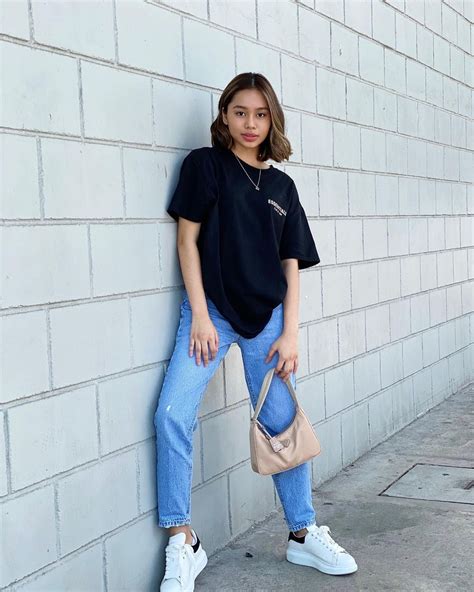 Look 12 Ways To Style Oversized Tops Previewph