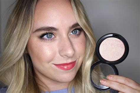 We Tested 16 Of The Glowiest Highlighters Heres What Happened