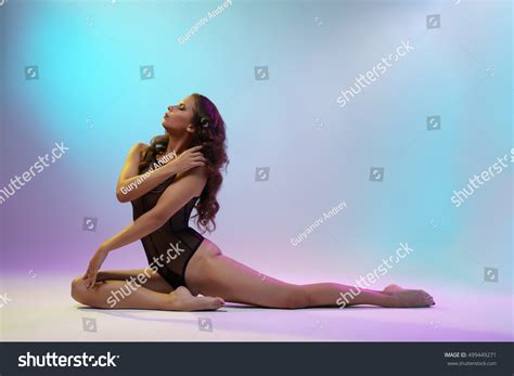 Erotica Pretty Gymnast Posing Sexy Lingerie Stock Photo 499449271