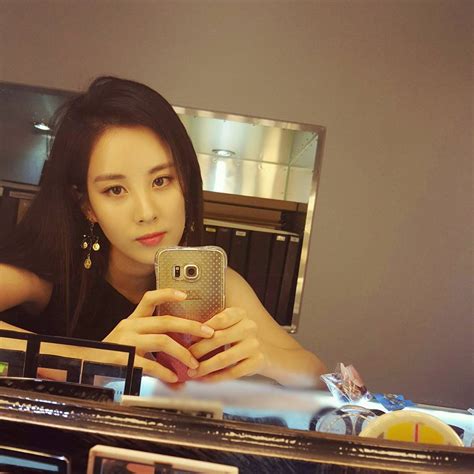 Snsd Seohyun S Lovely Selfie Is Here To Greet Fans Wonderful Generation