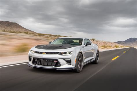 2017 Chevrolet Camaro Ss 1le First Drive Review Automobile Magazine