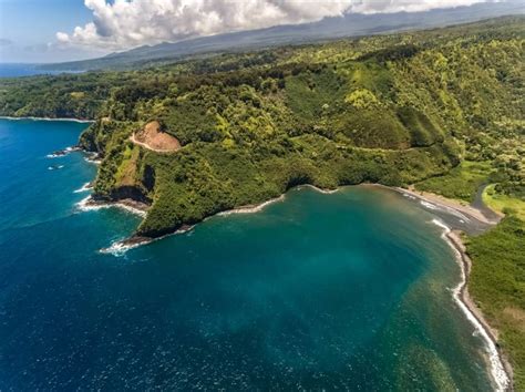 Hawaii tourism authority (hta) / tor johnson. Hana Haleakala Helicopter Tour | Best Central Maui Helicopter Tours